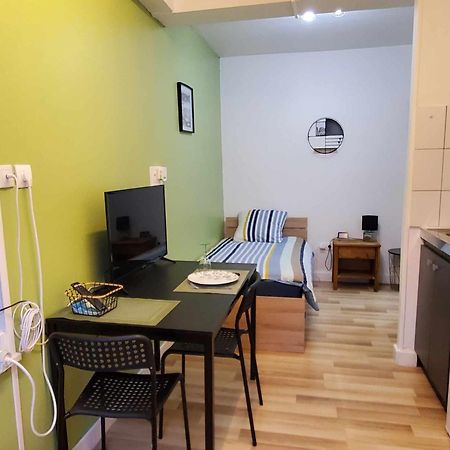 Studio Vert Tout Equipe Wifi Le Creusot Dış mekan fotoğraf